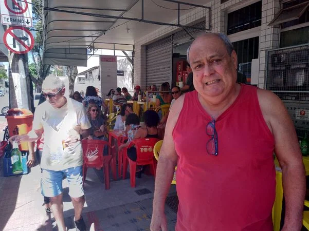 data 13102019 pedro sa 65 anos frequentador do bar dos coroas em jardim da penha vitoria 76189 article